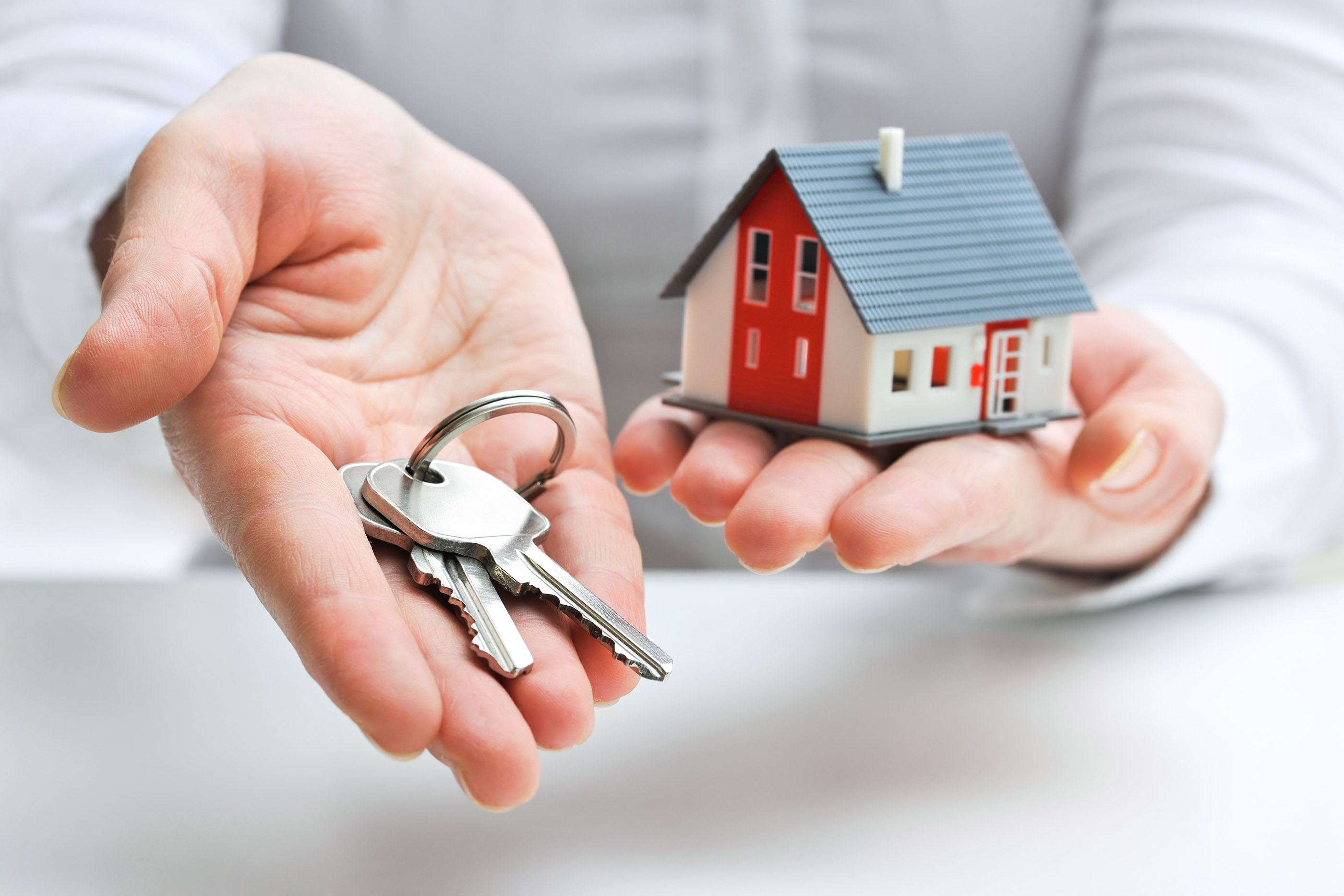 Contacter une agence immobilière pour vendre une maison