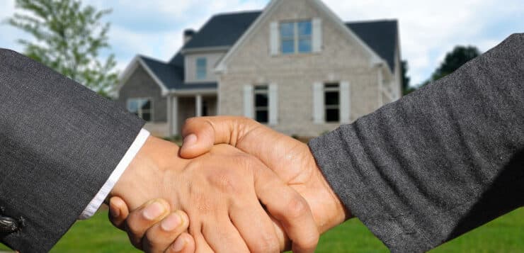 Demandez conseil à une agence immobilière avant d'investir dans la pierre