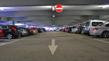 Comment choisir une porte de parking collectif ?