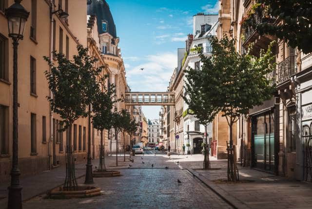 Immobilier de commerce à Paris, faites appel à une agence spécialisée 